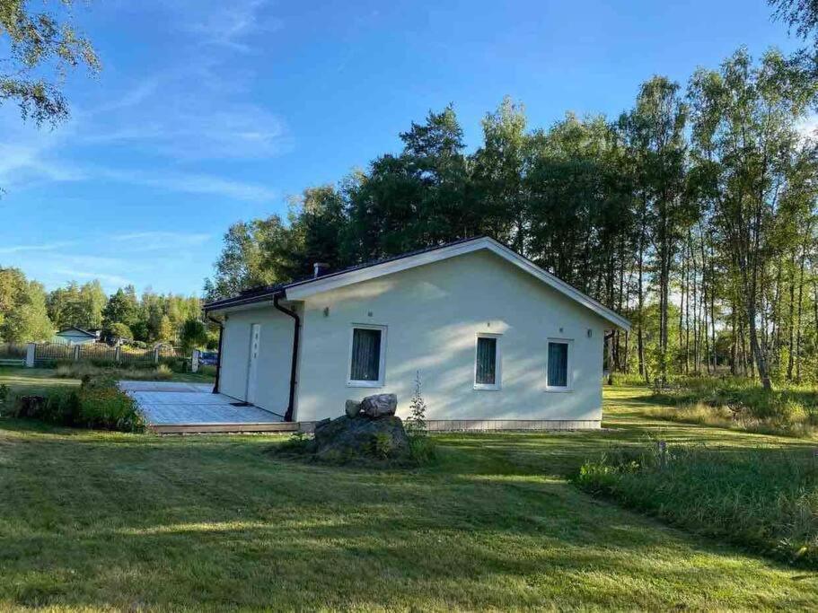 Trevlig Stuga Med Uteplats Rimbo Buitenkant foto
